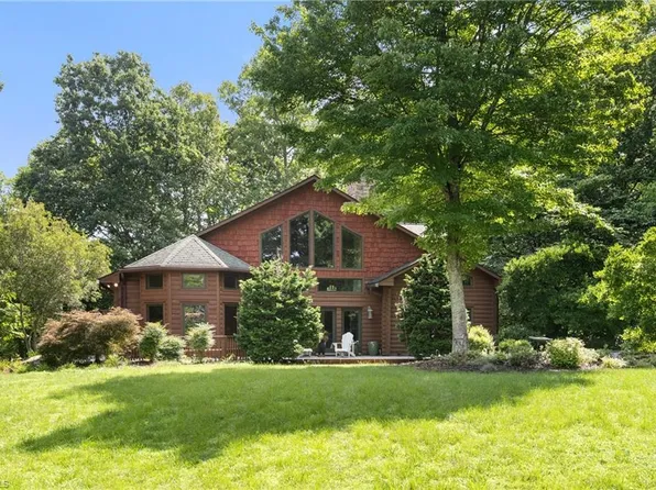 1212 River Bluff Trl, Tobaccoville, NC 27050