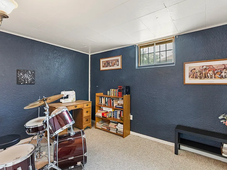 1321 Eagle View Dr — Photo 25