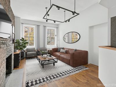 360 W 20th St APT 2F, New York, NY, 10011