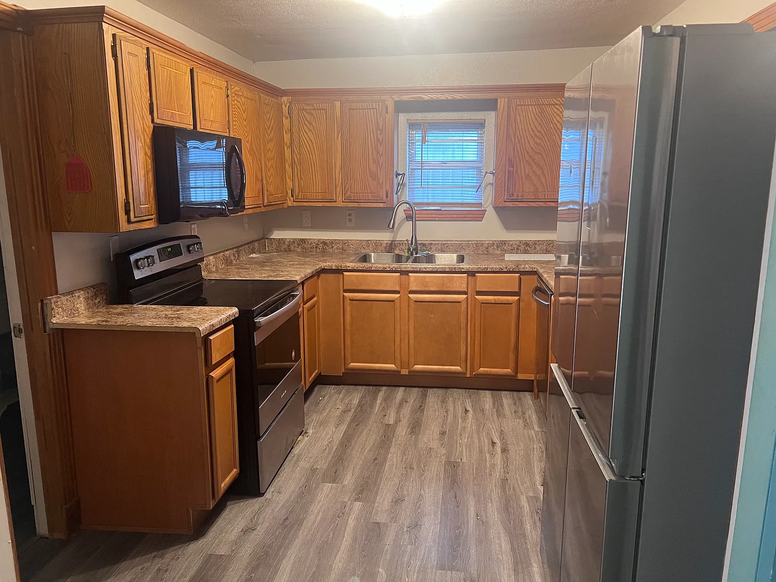 1 bed, 735 sqft, $700 — Photo 1
