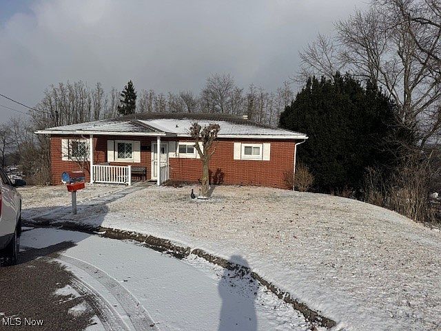 1st image of 288 Skyview Dr