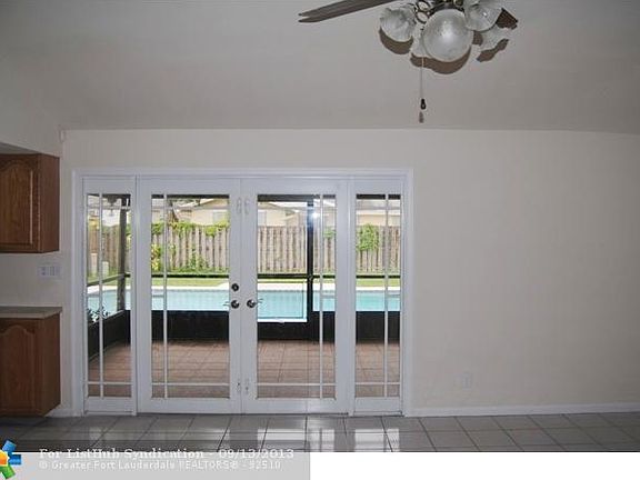 4th image of 11125 NW 26th Pl