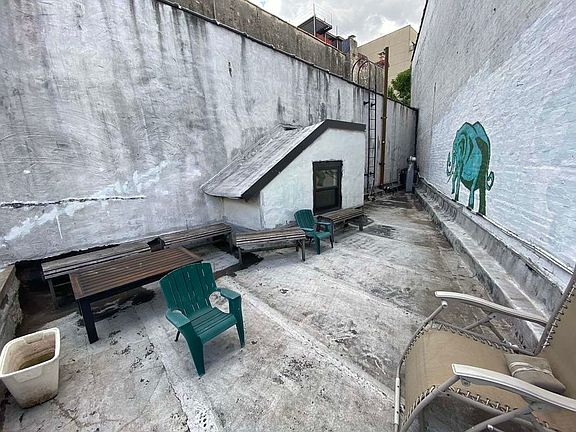 4th image of 642 Franklin Ave #1