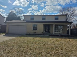 45193 Quaker Hill Dr, Canton, MI 48187