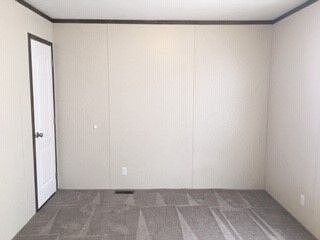 3rd image of 1622 Fallcreek Dr