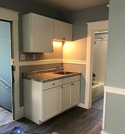 3rd image of 1217 Lincoln Ave