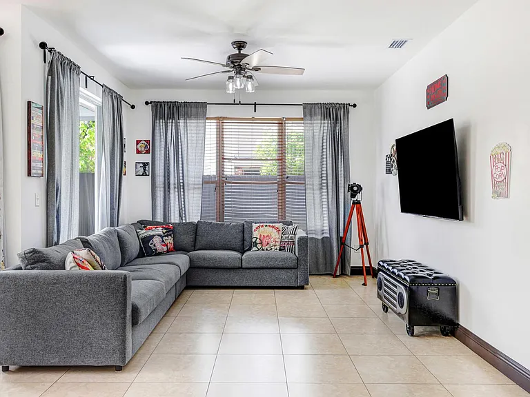 16082 SW 68th Ter — Photo 8