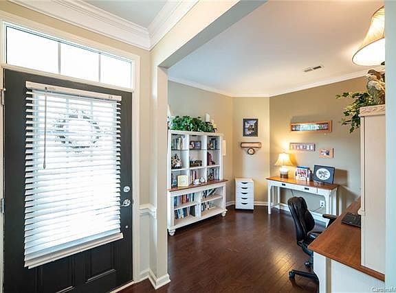 2nd image of 5020 Thistle Ln #702