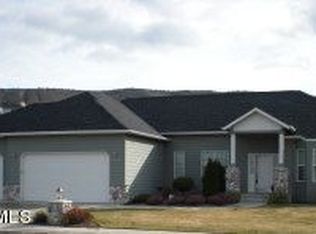 1549 Huntwood Ln, East Wenatchee, WA 98802