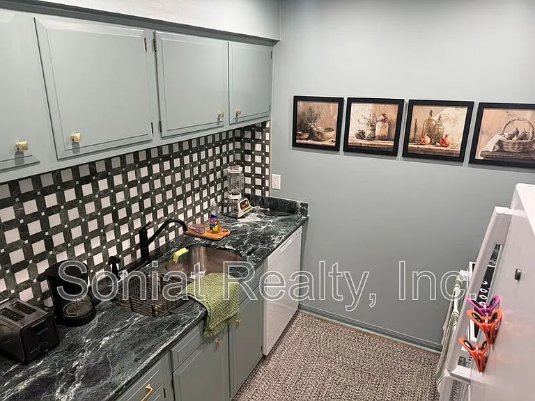 3625 Saint Charles Ave #3A — Photo 9