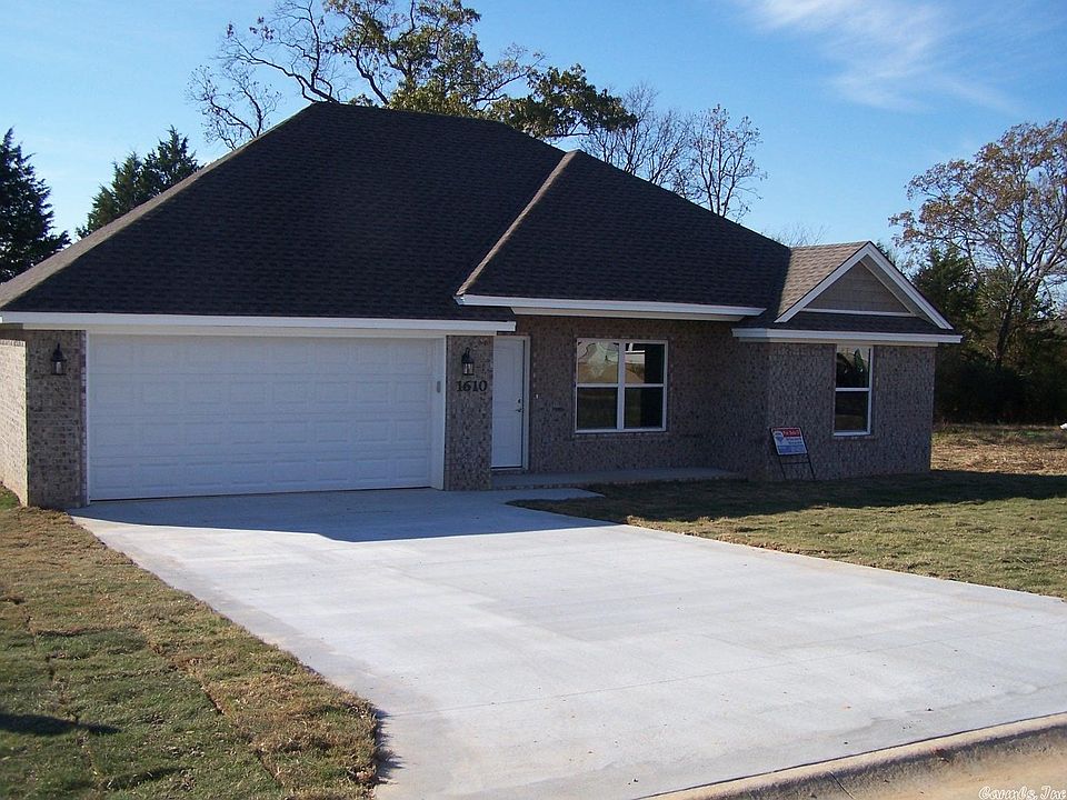 1st image of 1610 Rehoboth Dr