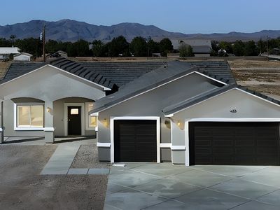1990 S Manzanita Dr, Pahrump, NV, 89048