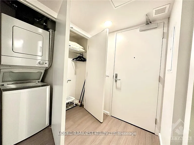 105 Champagne Ave S #1610 — Photo 9
