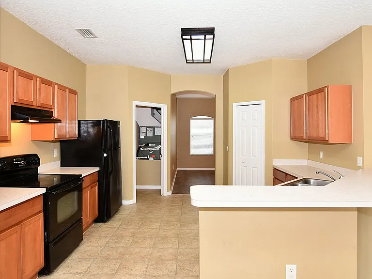 48 Pickering Dr — Photo 11