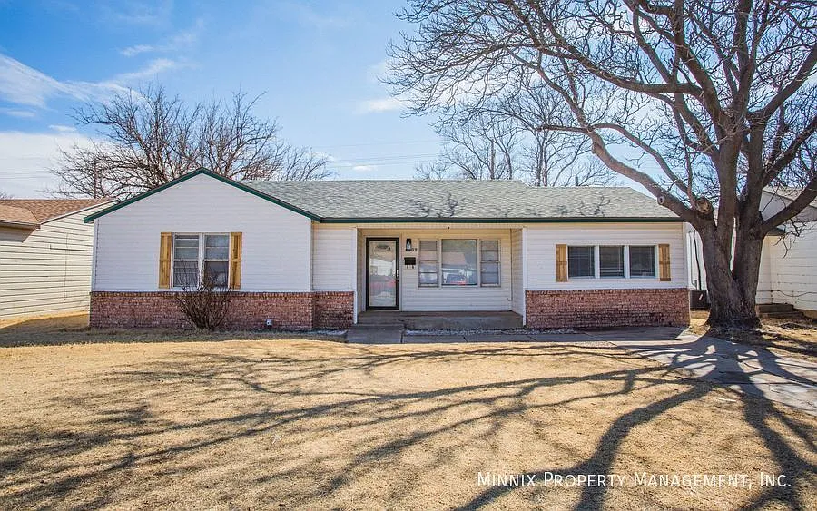 4309 32nd St. | 3 Bedroom house for rent in Lubbock — Photo 2