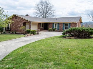 2900 Windsor Forest Dr, Louisville, KY