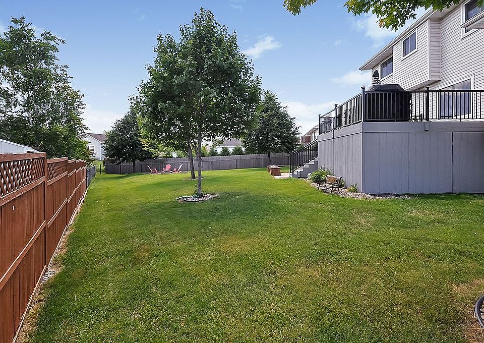 2nd image of 104 Arnica Dr