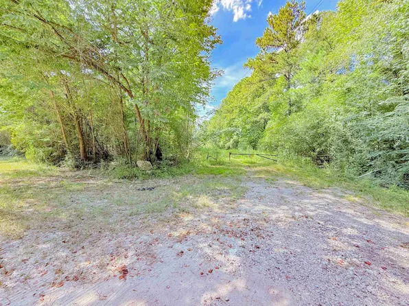Harvard Dr, Lumberton, TX 77657