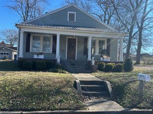704 Barkley St SW, Hartselle, AL 35640