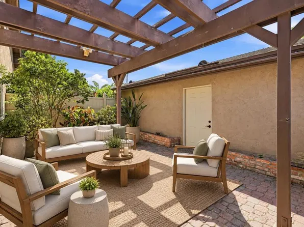 554 Fruit Tree Way, Oceanside, CA 92058