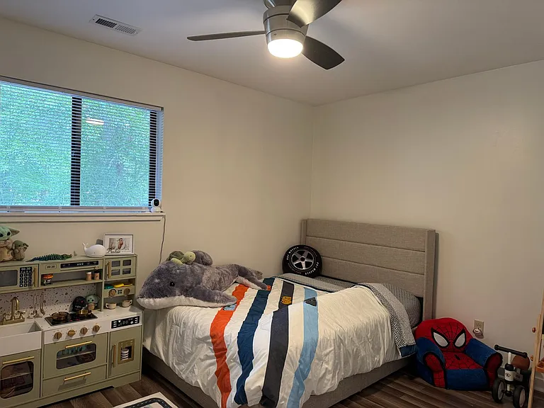 1517 College Way — Photo 15