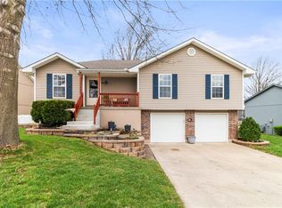2337 NE Overbrook Dr, Blue Springs, MO 64029