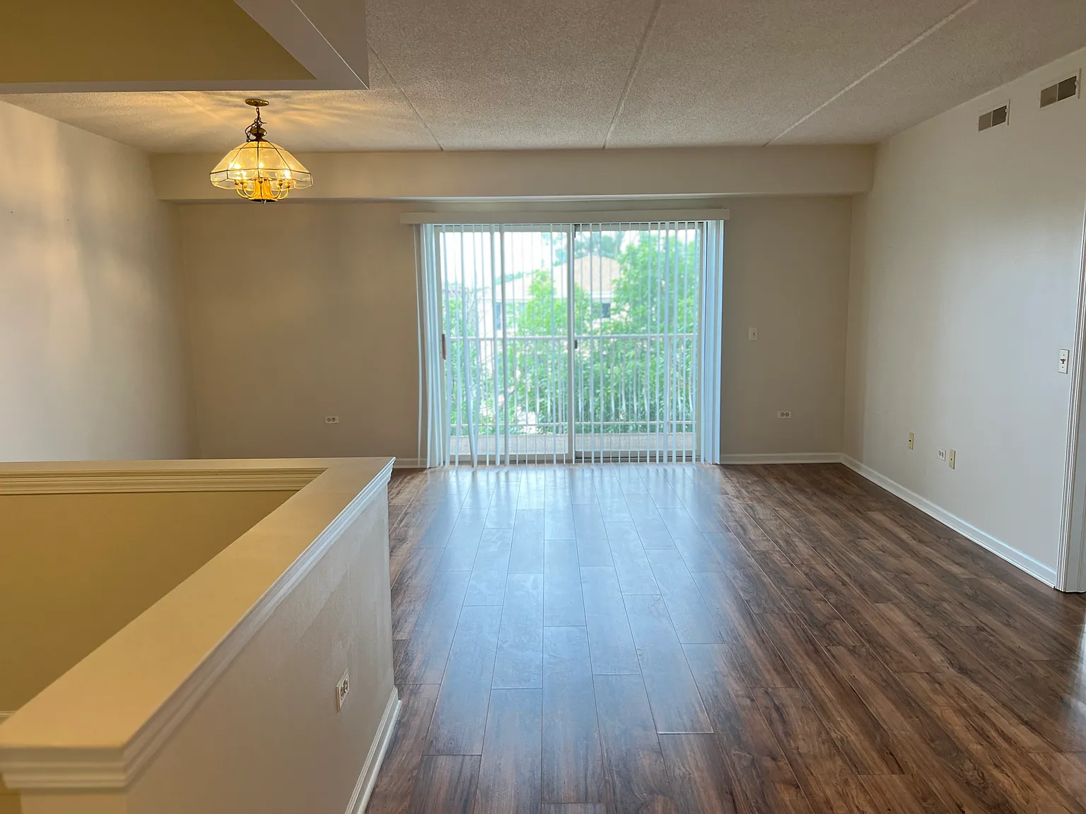 6463 N. Northwest Highway — Photo 3