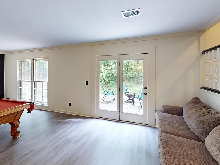 2431 Weatherford Ct — Photo 33