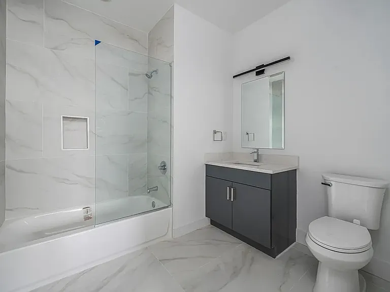 352 Union Ave #210 — Photo 37
