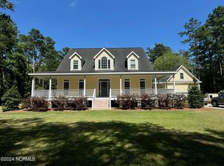 5351 Stag Park Rd, Burgaw, NC 28425