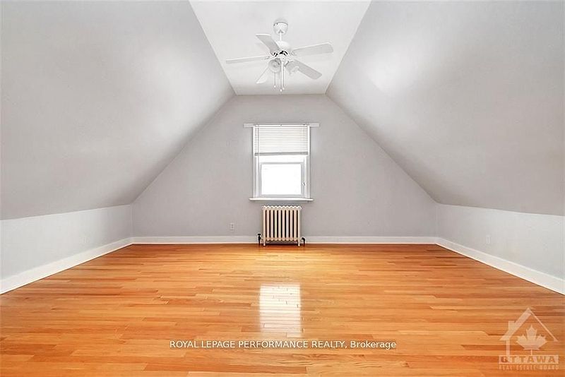 Ottawa House for rent - 4 Bedrooms — photo 16