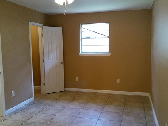 5th image of 4125 Eve St #B