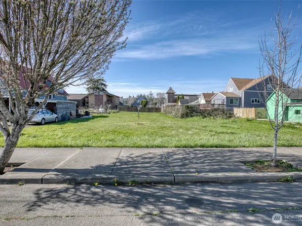 410 6th Street, Hoquiam, WA 98550