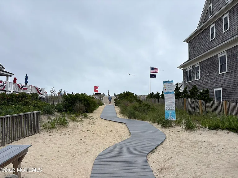 3608 Ocean Ter — Photo 32