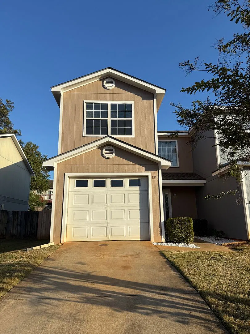 Available NOW- 137 Woodberry Drive — Photo 1