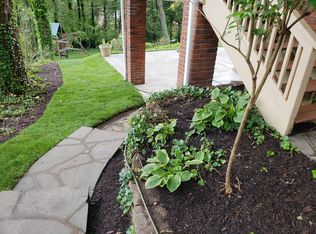 913 Old Hickory Rd, Pittsburgh, PA 15243