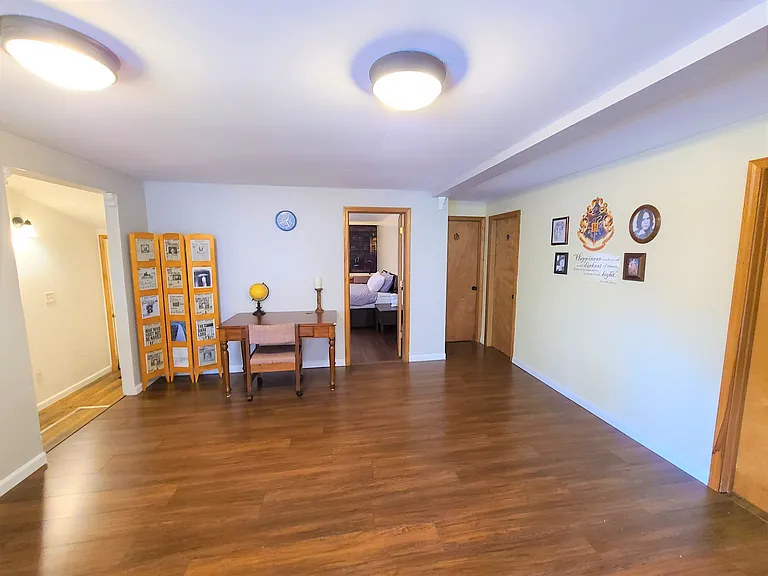 690 Nelson Rd — Photo 7