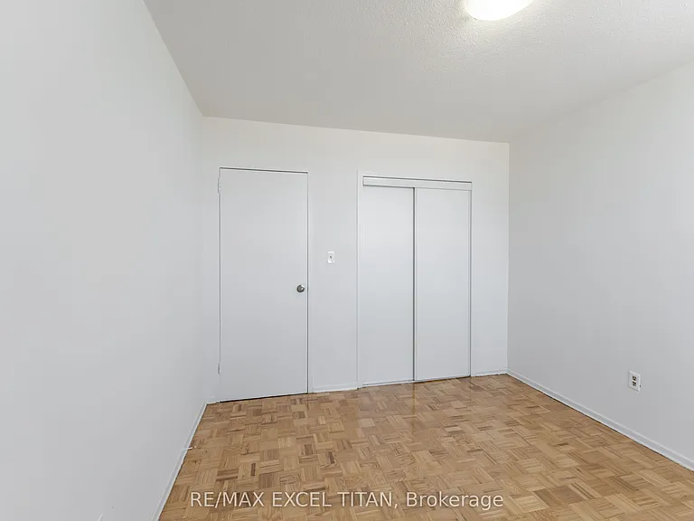 1385 Midland Ave #611 — Photo 13