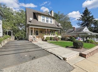 16 Old Short Hills Rd, Livingston, NJ 07039