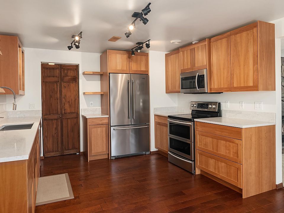 1st image of 12010 Slater Ave NE APT E7