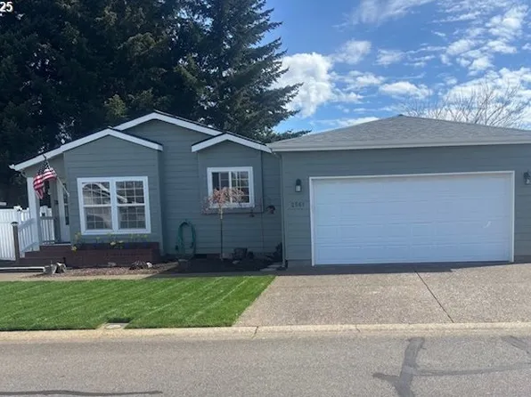 2561 Northampton, Eugene, OR 97404