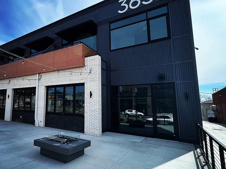 365 E Liberty St #208 — Photo 9