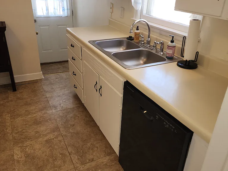 3843 Plantation Rd NE — Photo 15