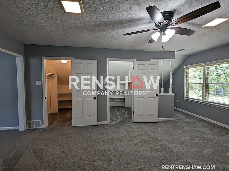 8161 Effingham Dr — Photo 19