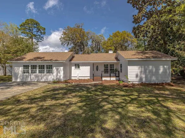 125 Lake View Cir, Brunswick, GA 31525