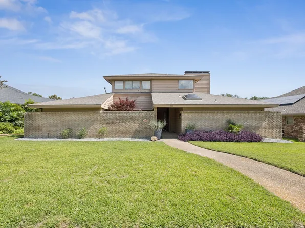 240 Shady Hill Dr, Richardson, TX 75080