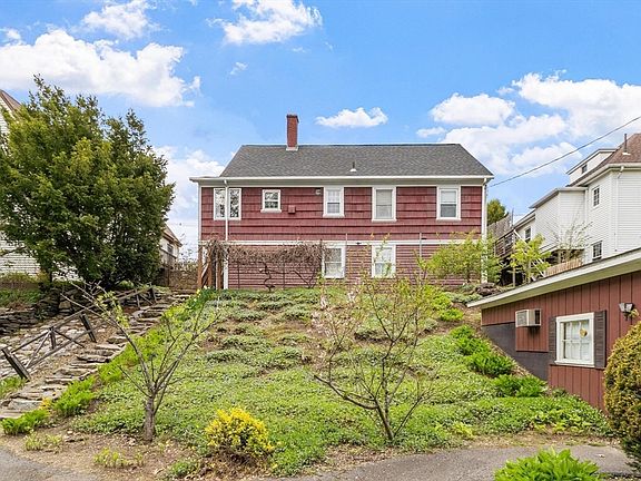 5th image of 193 Woodland Ave