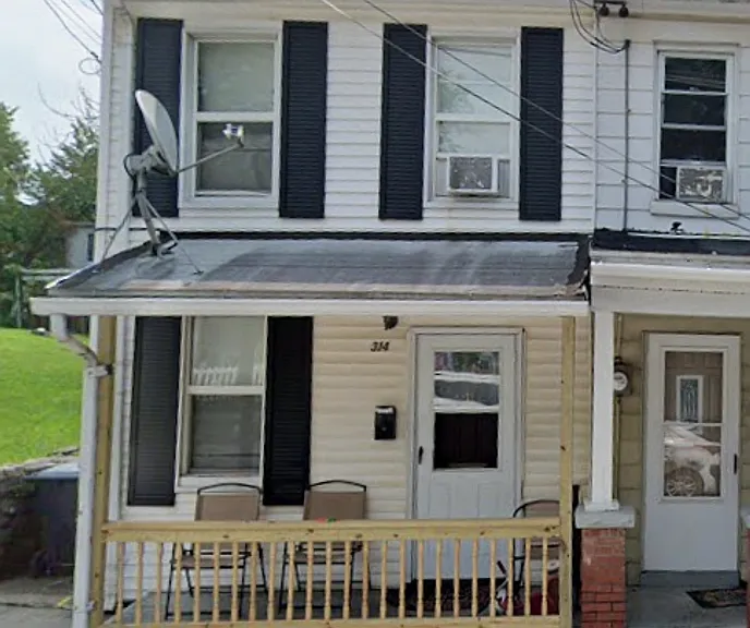 314 Lincoln St — Photo 1