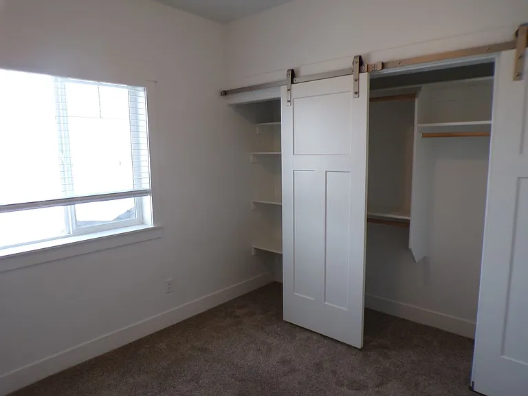 475 Huckleberry Ln — Photo 22