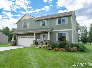 9455 Stone View Dr NE, Rockford, MI 49341